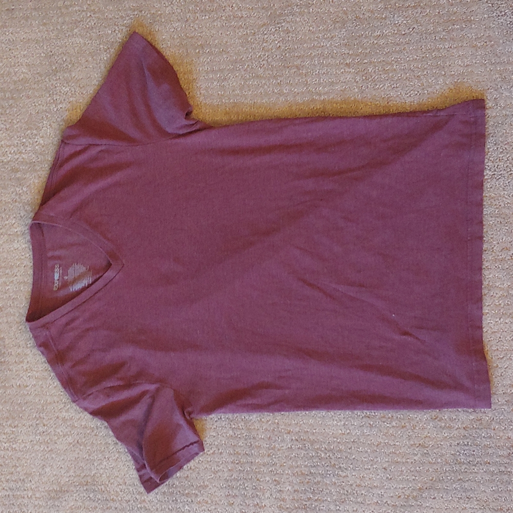 Express Medium Maroon Tee